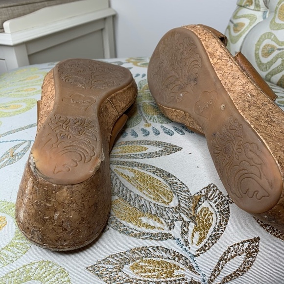 Born BOC Logo Leather Wedge Heel Sandals 42 / 10 - Picture 5 of 5